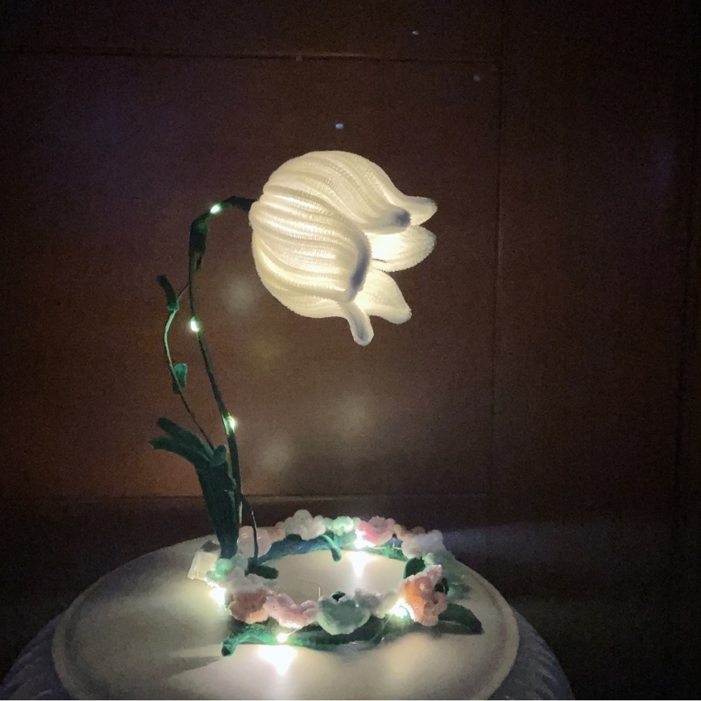 ▫️Handmade Chenille Stem The Lily Of The Valley Lamp